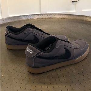 Men’s Nike Mavrk Low 9.5